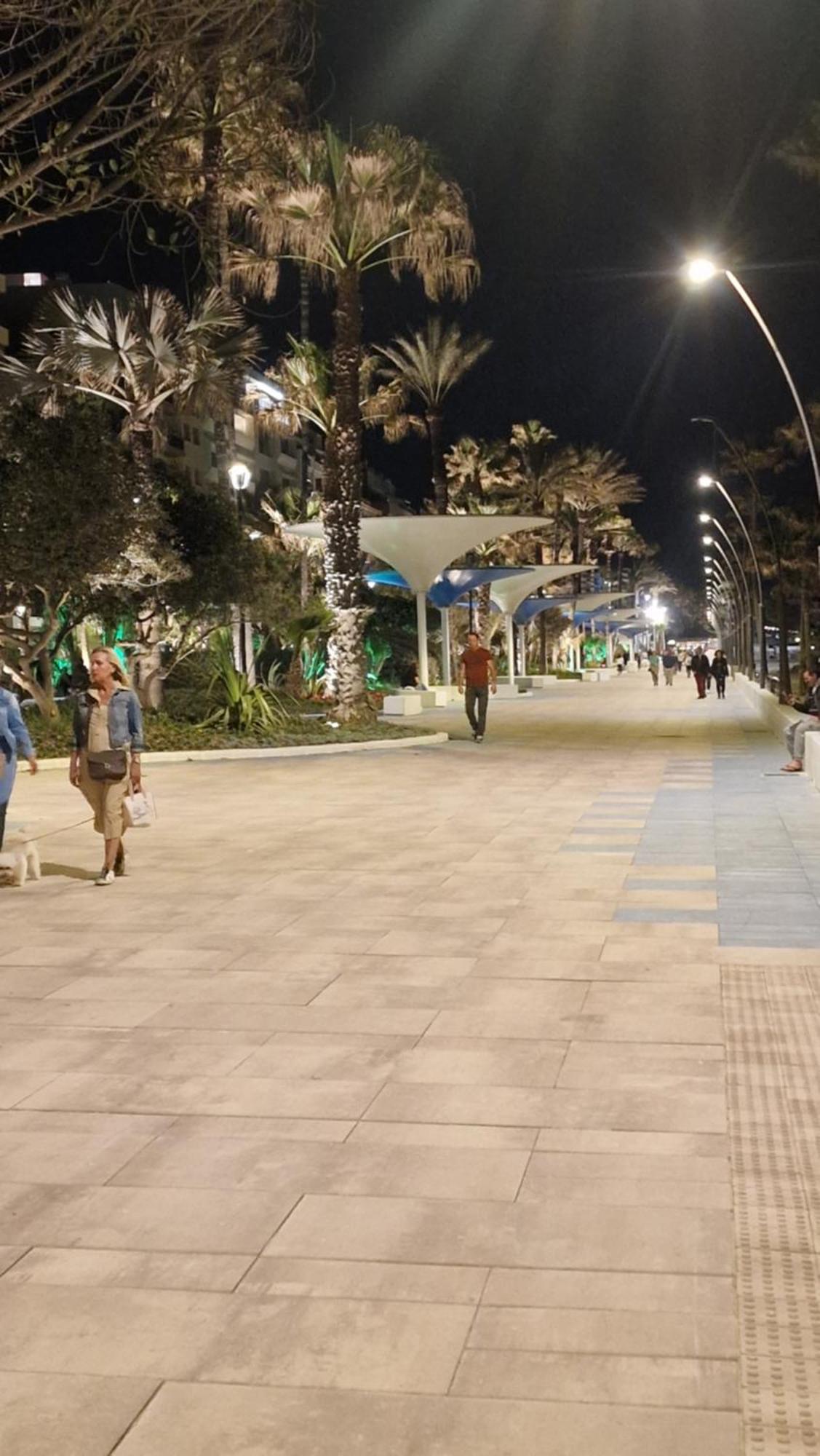 Estepona Playa Exterior foto